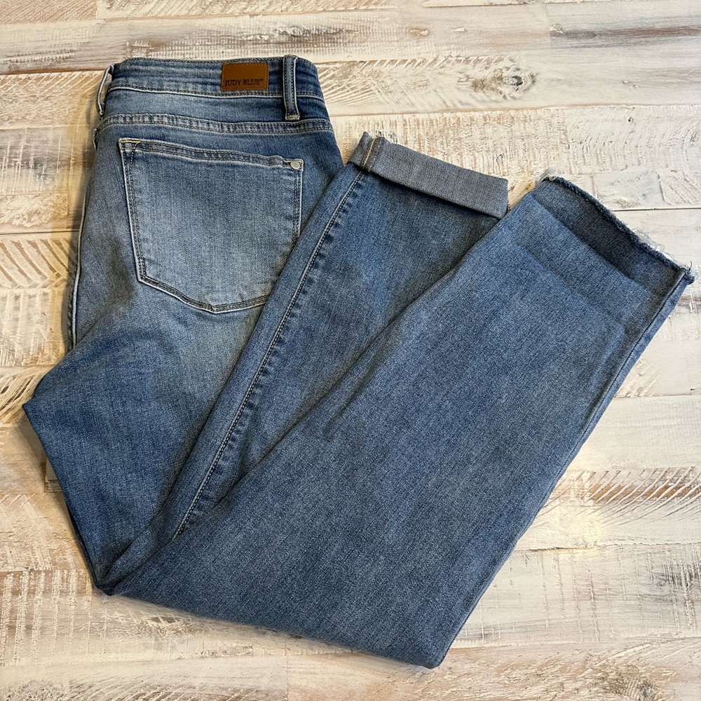 Judy Blue Raw Hem Non-Distressed Boyfriend Jean sz11